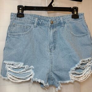 Princess Polly Light Blue Distressed Denim Shorts Sz 8